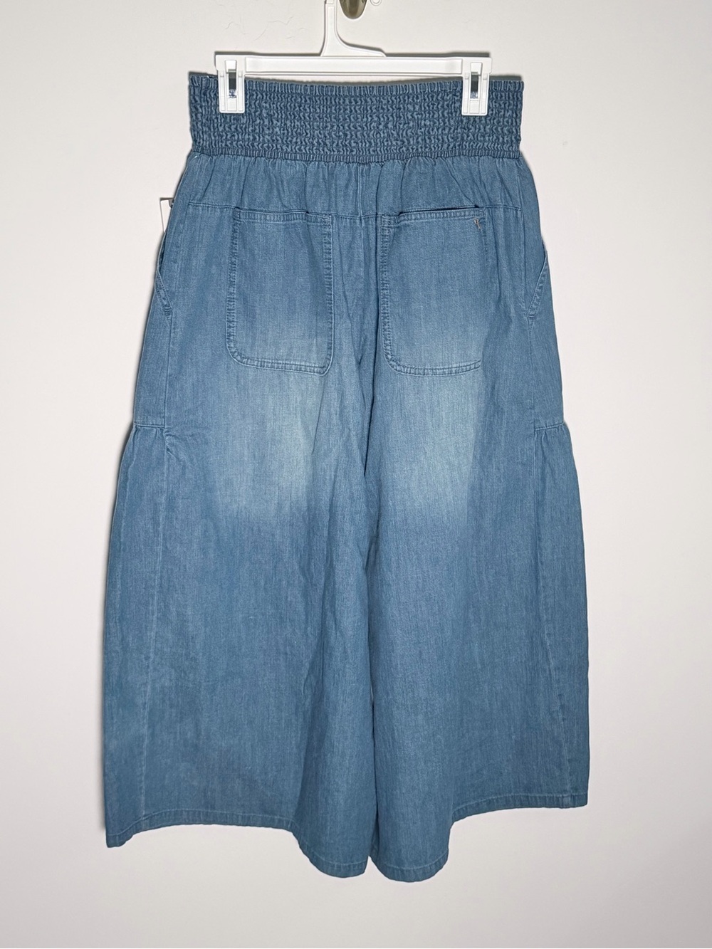 Pilcro Reese Wide-Leg Pull-On Jeans Sold Out Online Medium NWT - Picture 7 of 11